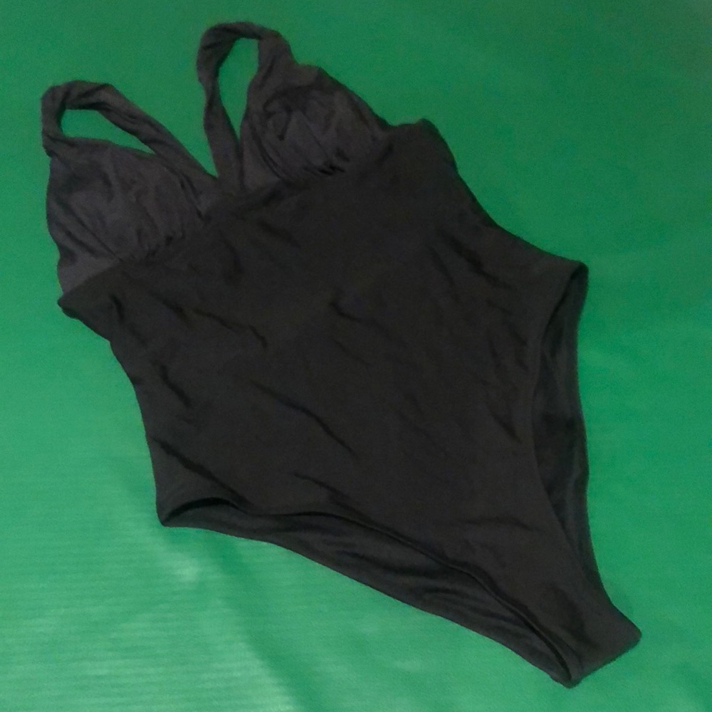 XL Cupshe nwt black one piece swim